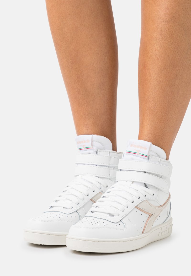 Damen Sneaker low | Diadora MAGIC BASKET MID Sneaker high white/weiß - EL77799 Damen Sneaker low | Diadora MAGIC BASKET MID Sneaker high white/weiß - EL77799