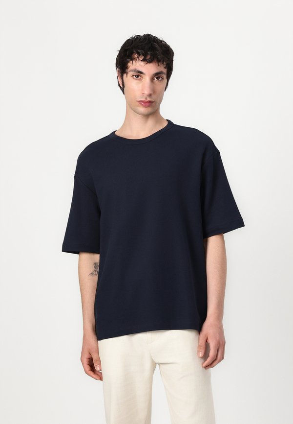 SLHRELAXLEON BINDING O NECK TEE - Basic T-shirt - sky captain