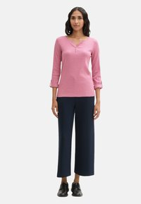 TOM TAILOR HENLEY - Langarmshirt - rosa