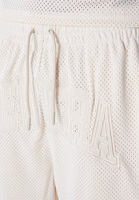 New Era Shorts - beige