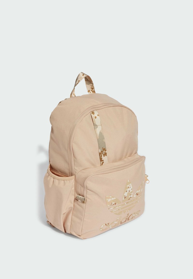 adidas camo backpack uk Rucksack  40 Litres  Camouflage/Orange Sports & Outdoors Linear adidas logos on the front add a strong adidas Originals Camo Backpack WH