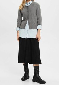 Esprit A-linjekjol - black