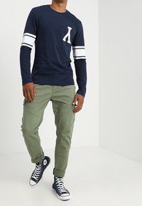 YOURTURN Reisitaskuhousut - khaki