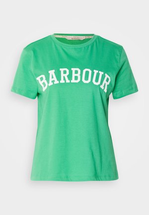 Grünes Baumwoll-T-Shirt mit rundem Halsausschnitt und kurzen Ärmeln. Mit "BARBOUR" in fetten weißen Buchstaben auf der Vorderseite.