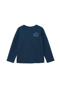 Marineblauwe longsleeve shirt van zacht materiaal. Heeft een ronde hals en een klein blauw grafisch ontwerp op de linkerborst. Eenvoudige, minimalistische stijl.