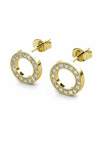 Orecchini circolari d'oro con un centro vuoto, circondati da una fascia di pietre cristalline brillanti lungo il bordo esterno.