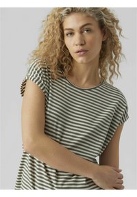 Vero Moda AVA - Camiseta estampada - laurel wreath