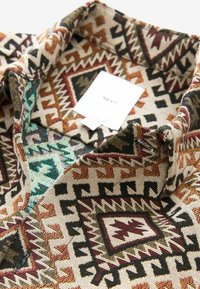 Next AZTEC STYLE TAPESTRY - REGULAR FIT - Veste légère - ecru red