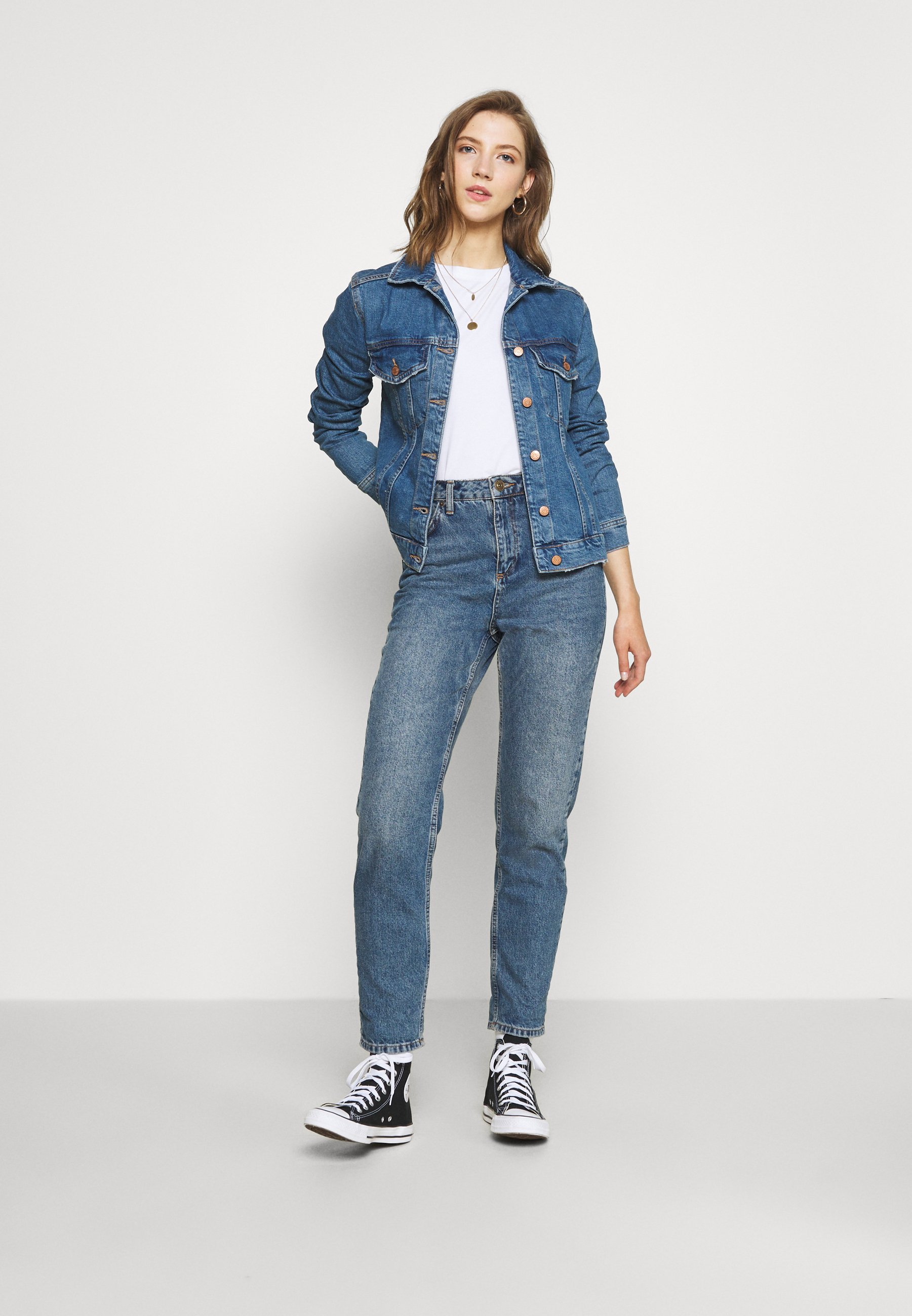 Gina Tricot SOLANGE JACKET Jeansjakke mid blue denim Gina Tricot Jeansjakke Solange Denim Jacket Svart