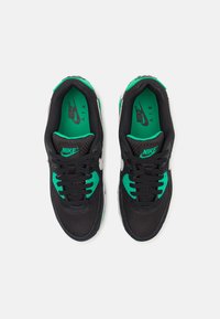 Nike Sportswear AIR MAX 90 - Sportbačiai - black/white/stadium green