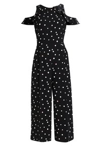 Une combinaison noire avec un design à épaules dénudées, présentant des pois blancs et roses, des accents volants, des jambes larges et un corsage ajusté.