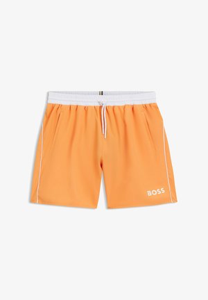 Orangefarbene Badeshorts mit weißem elastischem Bund und Kordelzug, mit seitlichen Taschen und einem dezenten weißen Logodetail auf der Vorderseite.