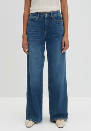 MID RISE WIDE FIT LONG - Straight leg jeans - mid mist blue