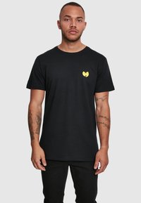 Mister Tee WU-WEAR FRONT-BACK TEE - Print T-shirt - black