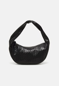 Seleccionado, black