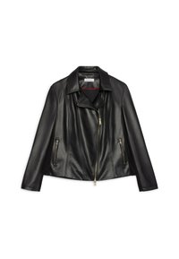 Giacca da moto in pelle nera con chiusura a zip frontale, due tasche laterali e colletto a punte. Presenta dettagli di cucitura e una superficie liscia.