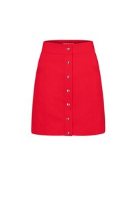 Roter A-Linien-Rock mit hoher Taille und sieben silbernen Druckknöpfen auf der Vorderseite, mit dezenten Nahtdetails an den Seiten.