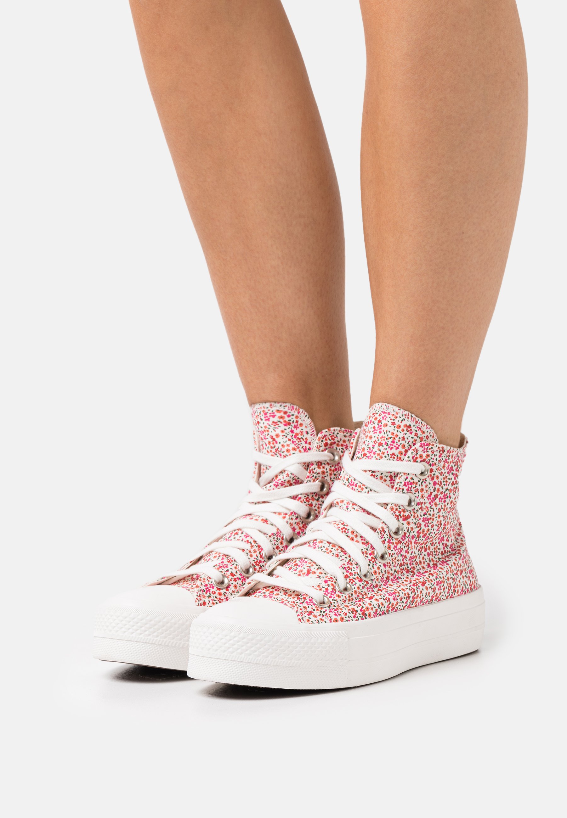 chuck taylor all star lift egret vintage