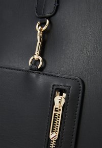 Tommy Hilfiger ICONIC TOTE - Shopper - black