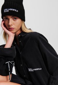 Karl Lagerfeld Jeans TIED-SLEEVE DENIM - Denimové šaty - washed black