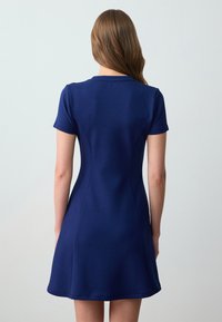 Jimmy Key - Sukienka z dżerseju