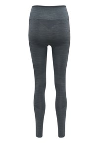 Szare legginsy z teksturowanym pasem w talii, o dopasowanym kroju, gładkiej tkaninie i wyraźnych wzorach dzianiny na dolnych partiach nóg.