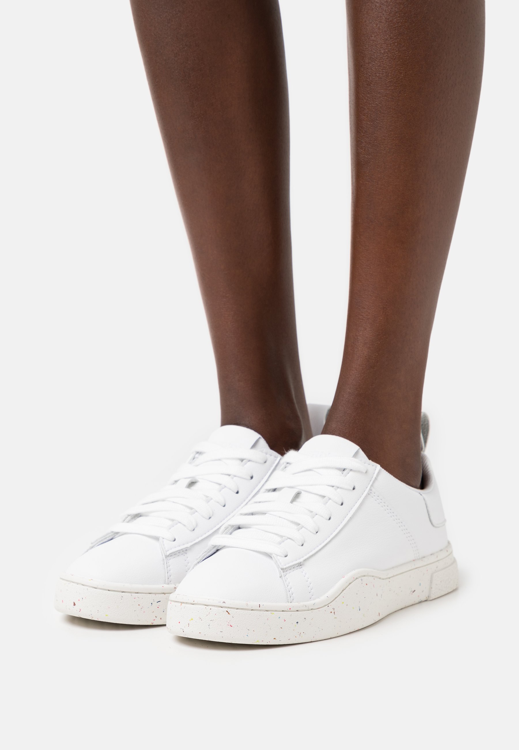 Diesel S-CLEVER LOW LACE W - Trainers - white - Zalando.de