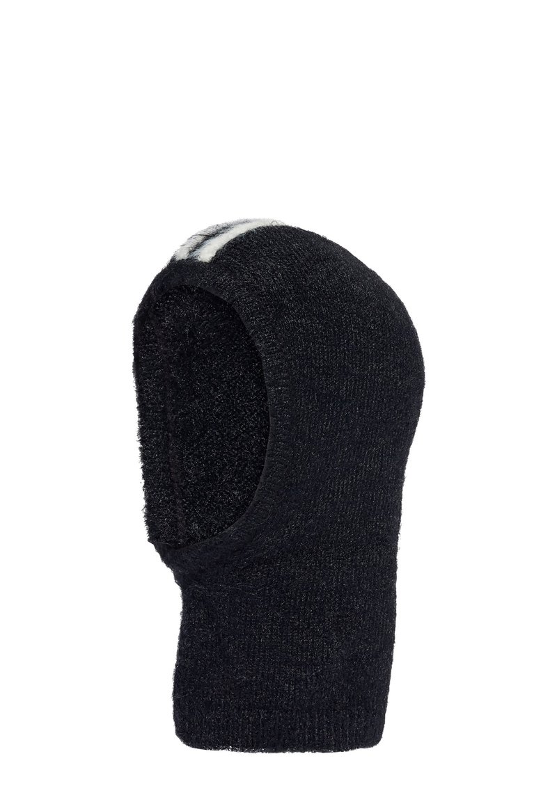 Schwarze Strick-Balaclava mit einem weichen, strukturierten Innenfutter. Sie hat eine enge Passform und eine runde Form, mit subtilen weißen Streifenakzenten.