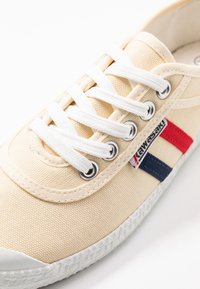 Kawasaki RETRO - Baskets basses - rosy sand