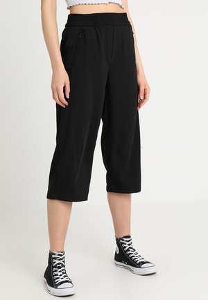 Shorts - black