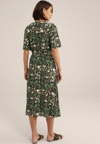 WE Fashion Kasdienė suknelė - green
