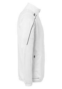 Hvid softshell-jakke med høj krave, sidelomme med lynlås og kontrasterende sort piping langs skuldersømmene.
