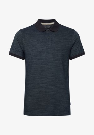 Sötétkék pólóing, textúrált anyagból készült, fekete gallérral és mandzsettákkal, három gombos felsőrésszel és finom csíkozással.