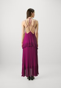 TWINSET DRESS - Ballkjole - red plum