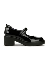Scarpe Mary Jane in pelle laccata nera con punta rotonda, piattaforma bassa e una fascia con fibbia sulla parte superiore del piede. Design con tacco spesso.