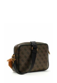 Sac bandoulière marron à motifs avec une fermeture éclair noire, une sangle réglable et un accent beige. Dispose de ferrures dorées et d'une forme rectangulaire.