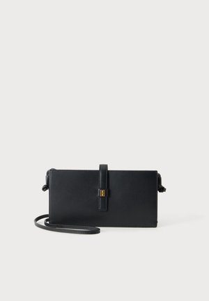 By Malene Birger, VERA PHONE - Phone pouch - black
