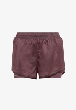 Shorts en bordeaux profond, en tissu léger. Dotés d'une ceinture élastique, d'une doublure intérieure et de détails perforés sur les côtés.