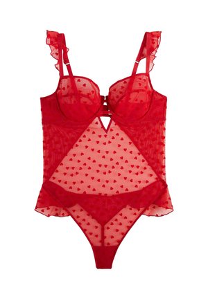 Body in lingerie rossa trasparente con motivi a cuore, spalline arricciate, coppe con ferretto e slip a perizoma.