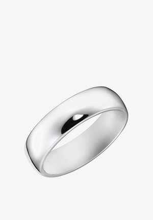 Glatter, polierter Silber-Trauring mit abgerundetem Außenring und gleichmäßiger Breite, dargestellt vor weißem Hintergrund.
