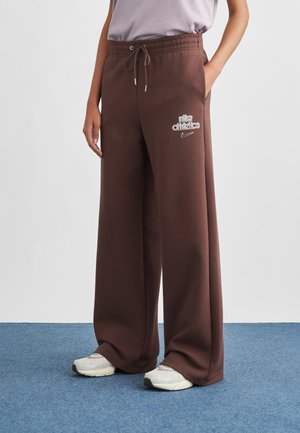 - Spodnie treningowe