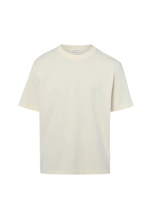 Korte mouwen, off-white T-shirt met ronde hals, een ontspannen pasvorm en een subtiel logo op de linkerborst, afgebeeld tegen een witte achtergrond.