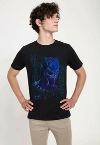 Marvel MARVEL ULTRA PANTHER UNISEX - T-shirt z nadrukiem