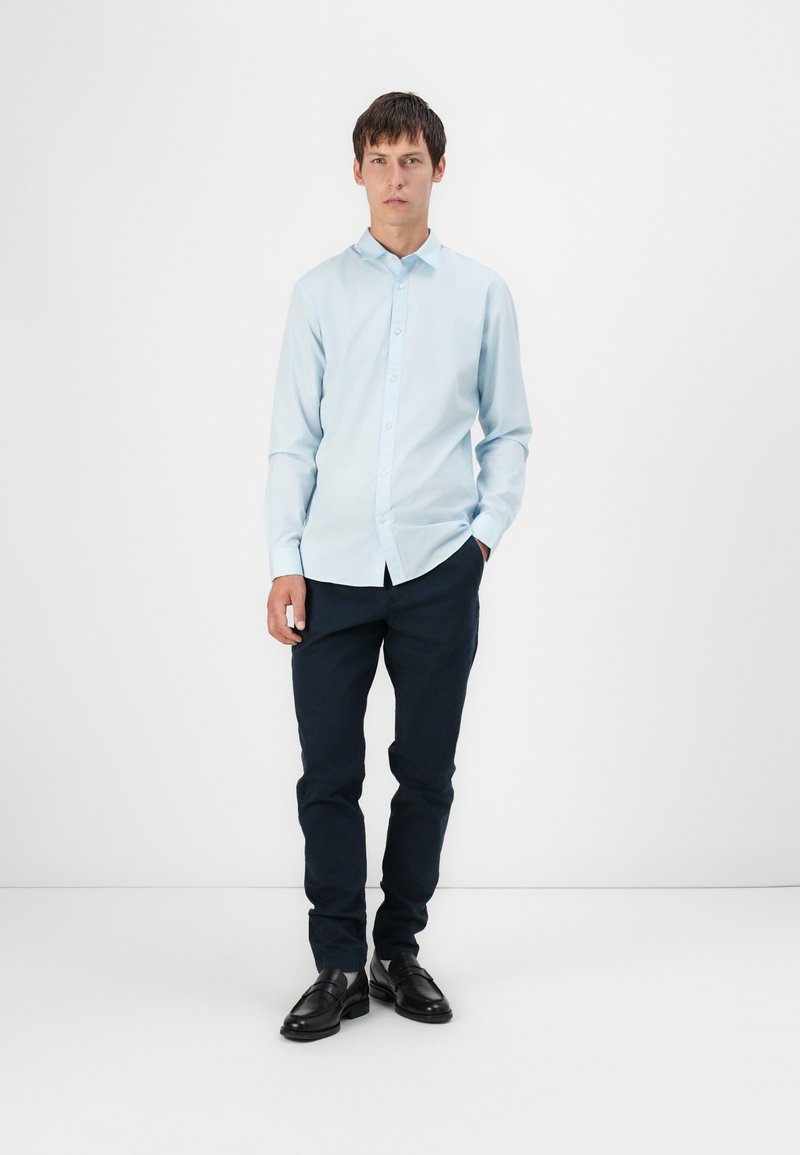 JACK & JONES Camisa Clásica Para Hombre Jjjoe LS Plain, Color Azul