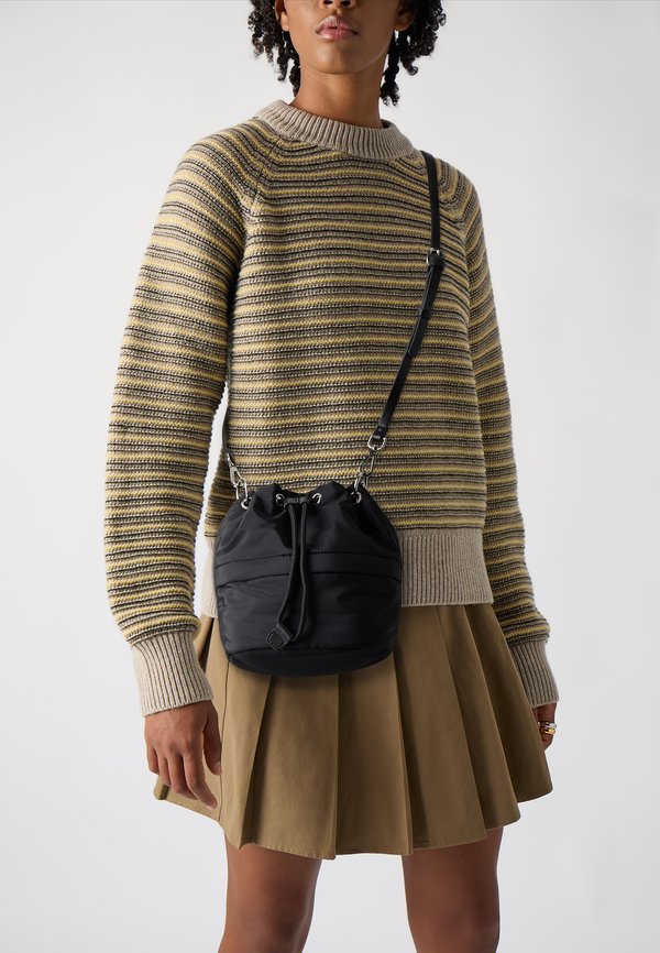 BUCKET COLLAGE - Handbag