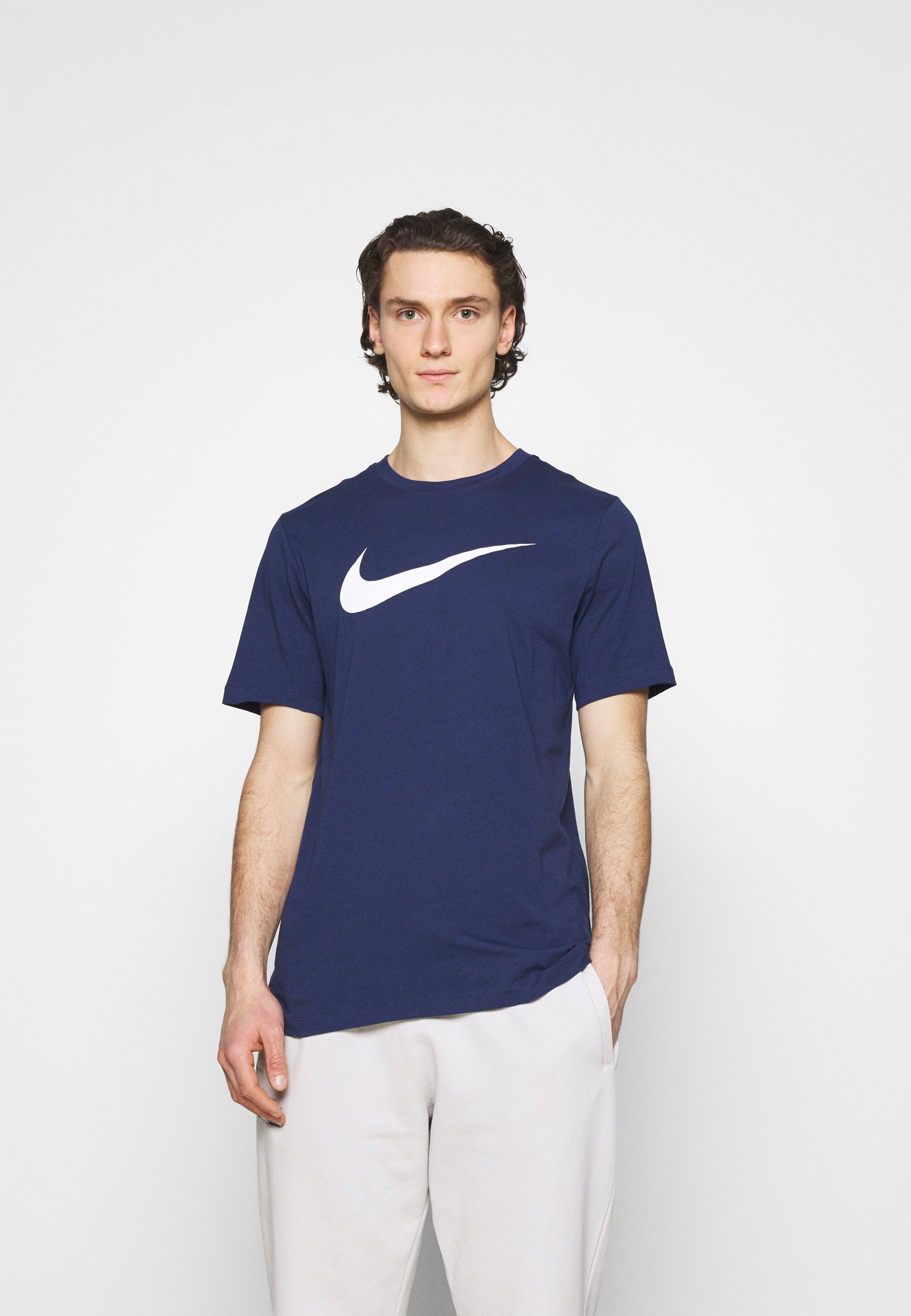 nike white and blue t shirt