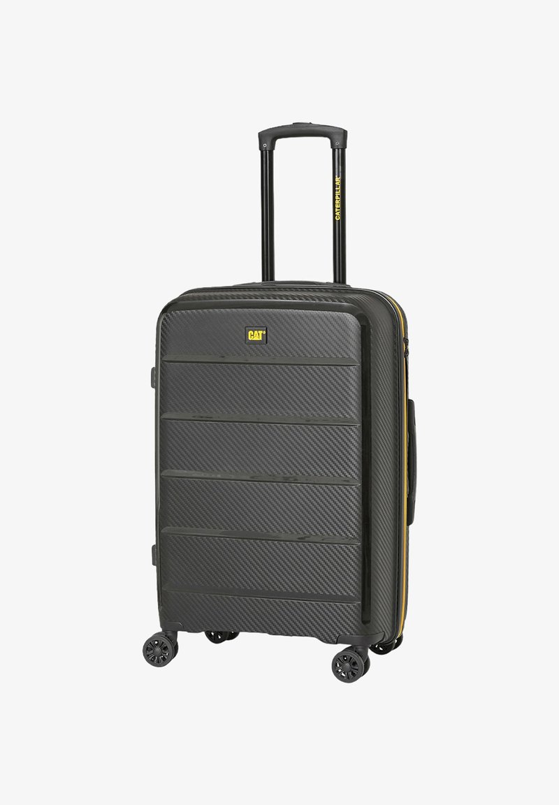 Musta kova kantokassi, jossa on karhennetut pinnat, vaakasuorat urat, vetokahva ja neljä 360 asteen pyörää liikkumista varten. Keltiaiset yksityiskohdat.