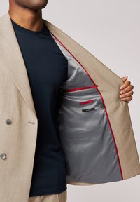 ROY ROBSON COLOURED SUIT ALS DOPPELREIHER - Anzug - beige