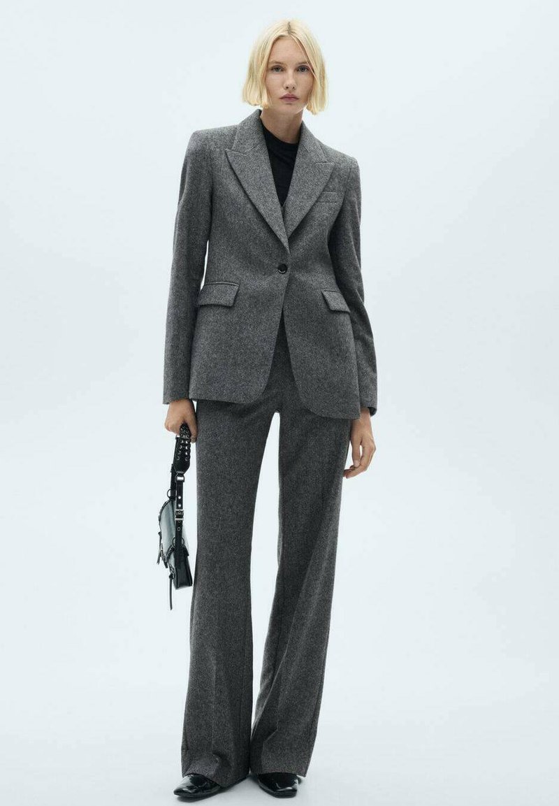Mango Kratka jakna - grey