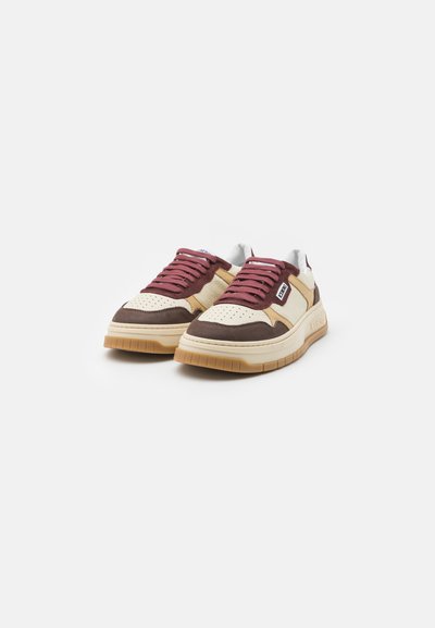 Iceberg CLOCK V2 - Sneakers - comb lagrein